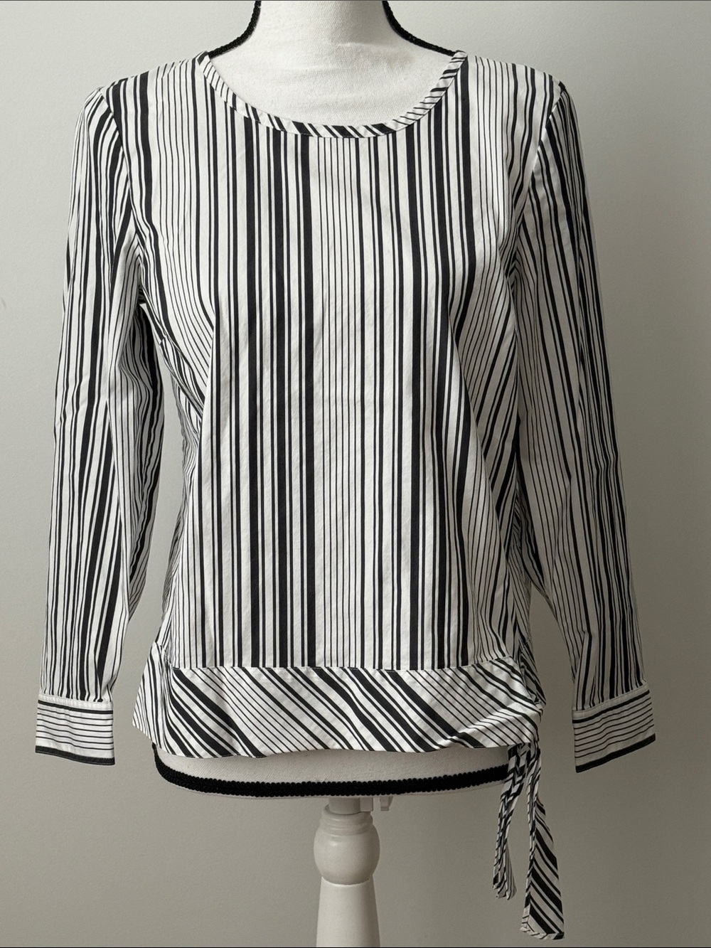 Talbots Women’s Black & White Striped Ling Sleeve Tie-Hem Top